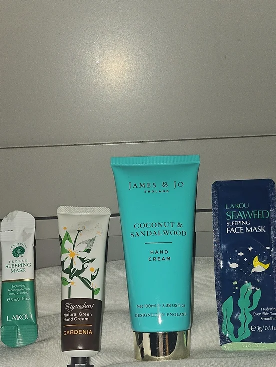 Hand And Face Mask Bundle - Picture 1 of 4